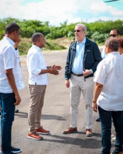 Presidente Abinader supervisa avances del Aeropuerto Doméstico El Granero del Sur, San Juan