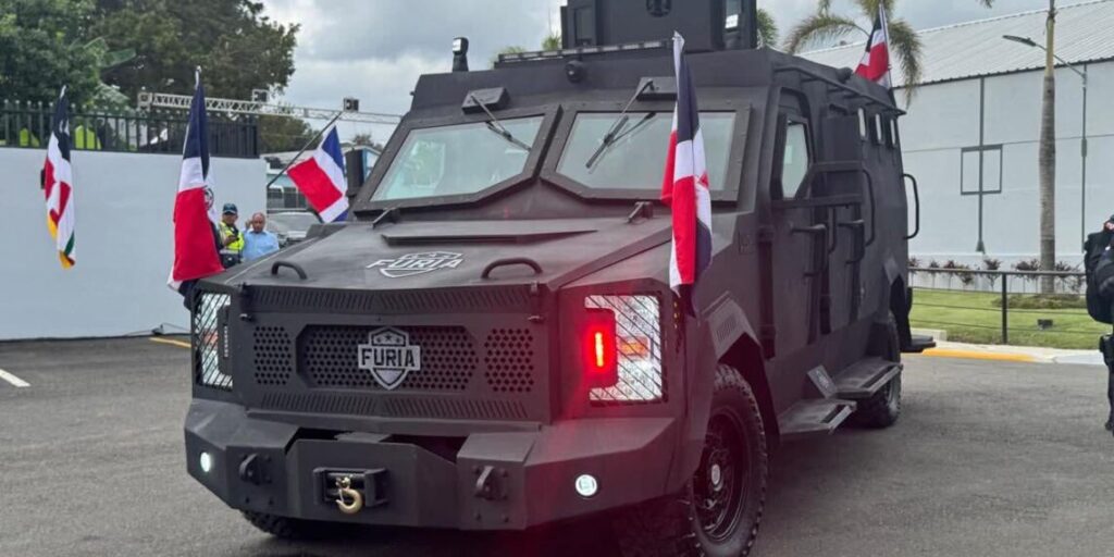 “Defensa nacional fortalece capacidades con primer vehículo blindado 100 % dominicano”